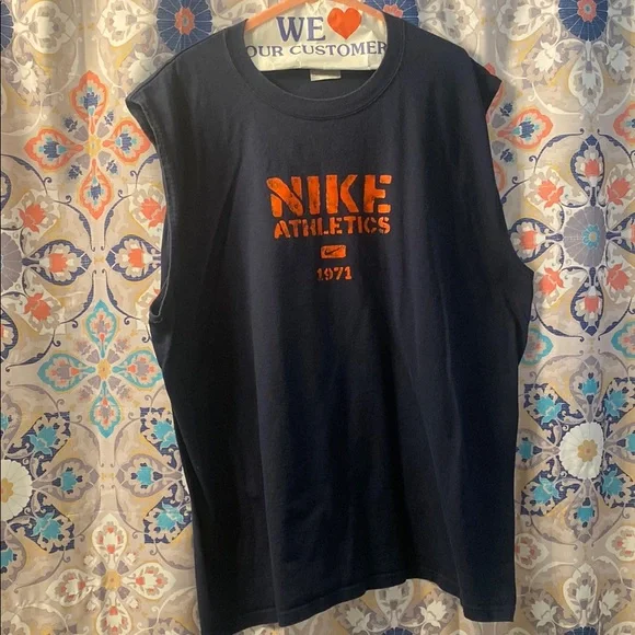 Nike Athletics Graphic Tee - Picture 3 of 4